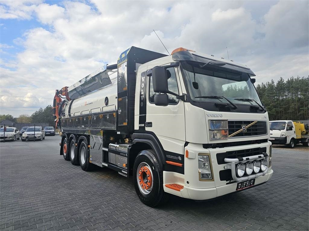 Volvo WUKO ADR ROLBA FOR CLEANING CHANNELS COMBI  - 지자체/ 특수 차량 : 사진 3 Volvo WUKO ADR ROLBA FOR CLEANING CHANNELS COMBI  - 지자체/ 특수 차량 : 사진 3