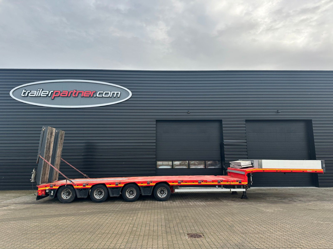 Goldhofer Stepstar 4 achs tieflader / Ausziehbar - 저하대 세미 트레일러 : 사진 1 Goldhofer Stepstar 4 achs tieflader / Ausziehbar - 저하대 세미 트레일러 : 사진 1