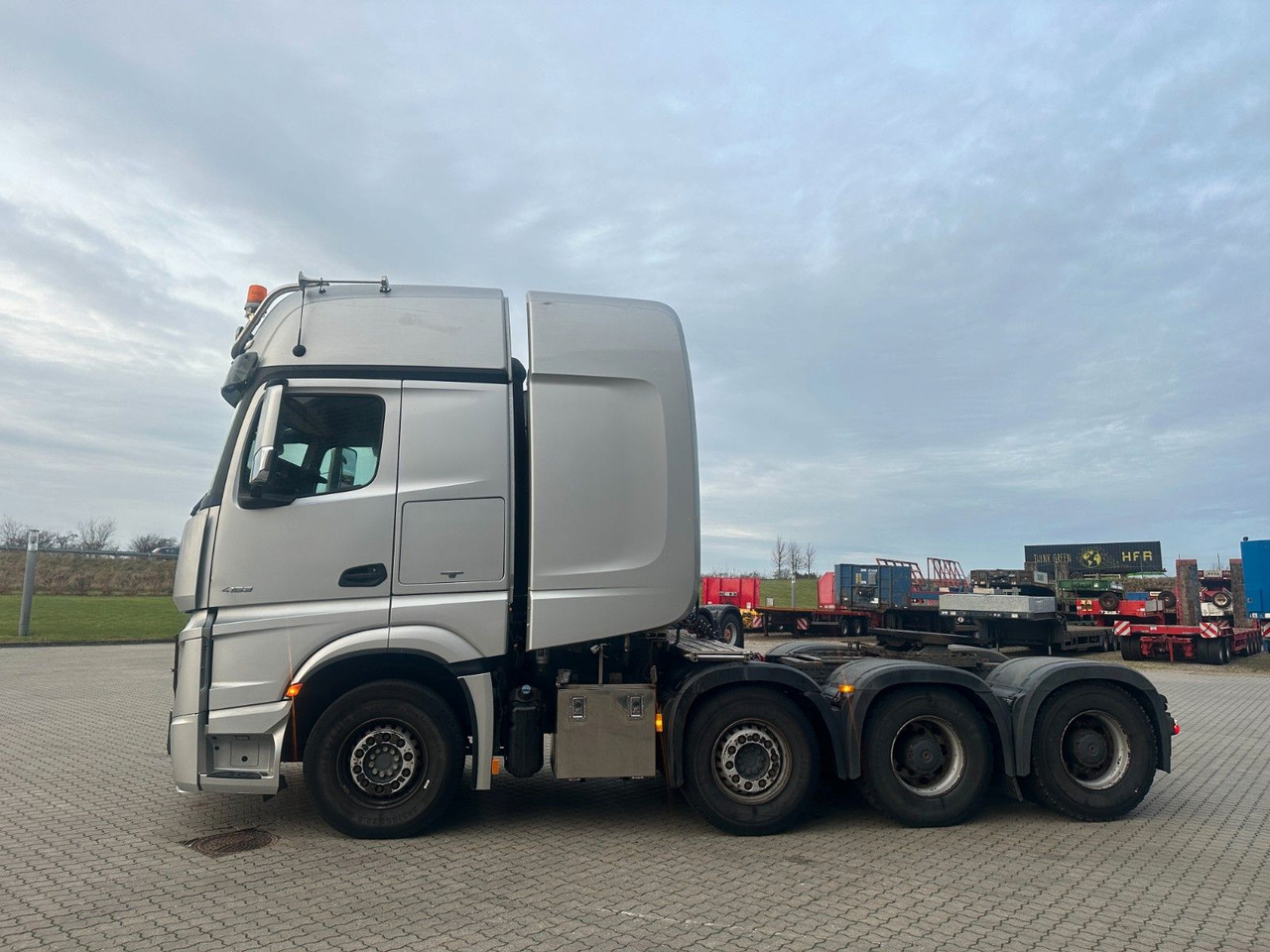 Mercedes-Benz Actros 4163 WSK 8x4 250 to. Push/Pull Schwerlast - 트랙터 유닛 : 사진 4 Mercedes-Benz Actros 4163 WSK 8x4 250 to. Push/Pull Schwerlast - 트랙터 유닛 : 사진 4