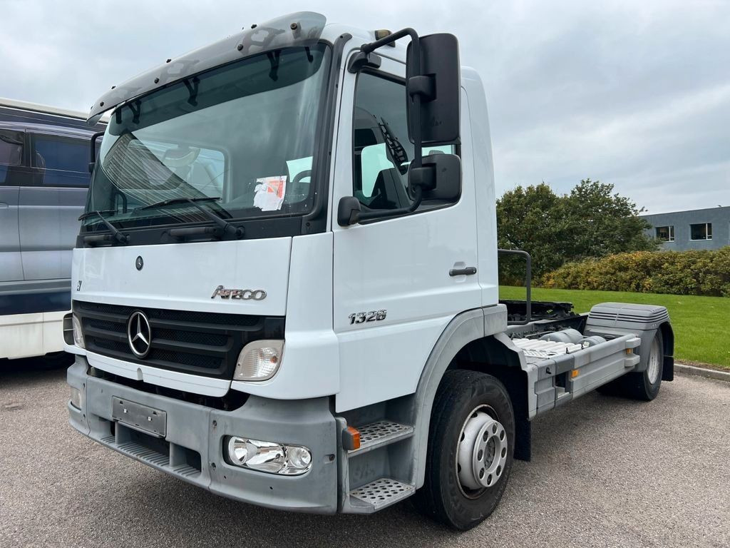Mercedes-Benz Atego 1328 LS 4x2 + Diagnose Auflieger - 트랙터 유닛 : 사진 3 Mercedes-Benz Atego 1328 LS 4x2 + Diagnose Auflieger - 트랙터 유닛 : 사진 3