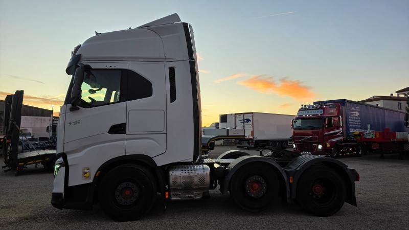 Iveco S-WAY 570 - 트랙터 유닛 : 사진 4 Iveco S-WAY 570 - 트랙터 유닛 : 사진 4