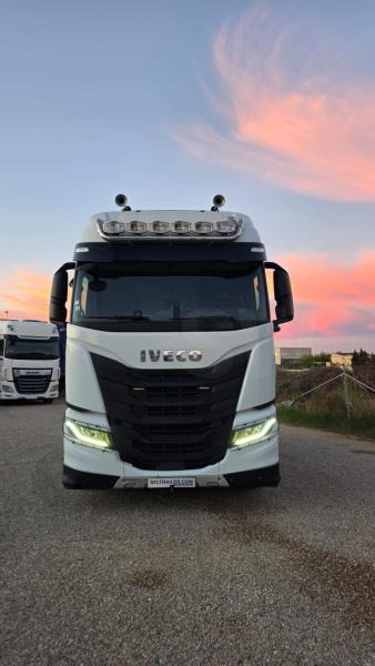 Iveco S-WAY 570 - 트랙터 유닛 : 사진 2 Iveco S-WAY 570 - 트랙터 유닛 : 사진 2