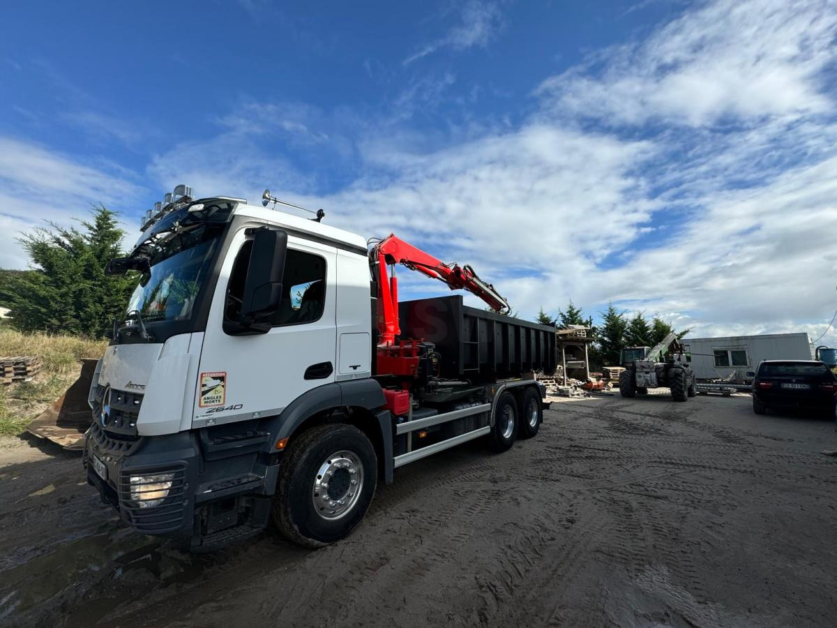 Mercedes Arocs 2640 - 후크 리프트 트럭 : 사진 1 Mercedes Arocs 2640 - 후크 리프트 트럭 : 사진 1