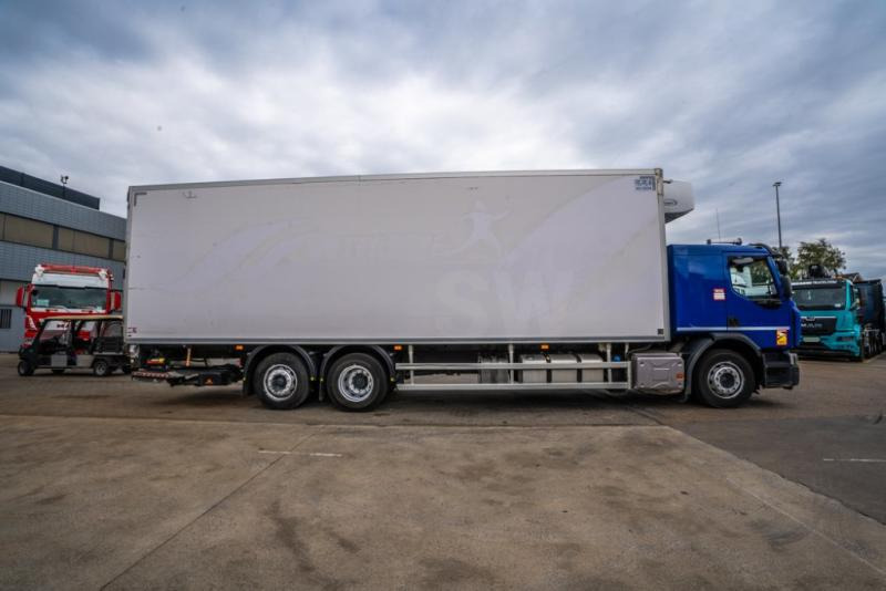 Renault D WIDE 380 DXI D WIDE 380 DXI - 냉동탑차 : 사진 2 Renault D WIDE 380 DXI D WIDE 380 DXI - 냉동탑차 : 사진 2