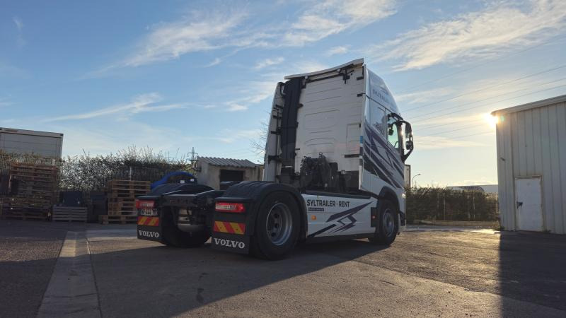 Volvo FH 500 Globetrotter XXL (Location / Rent) - 트랙터 유닛 : 사진 4 Volvo FH 500 Globetrotter XXL (Location / Rent) - 트랙터 유닛 : 사진 4