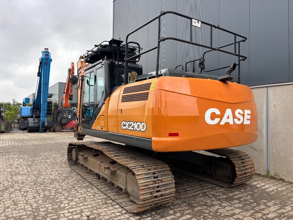 Case CX 210 D - 크롤러 굴삭기 : 사진 3 Case CX 210 D - 크롤러 굴삭기 : 사진 3