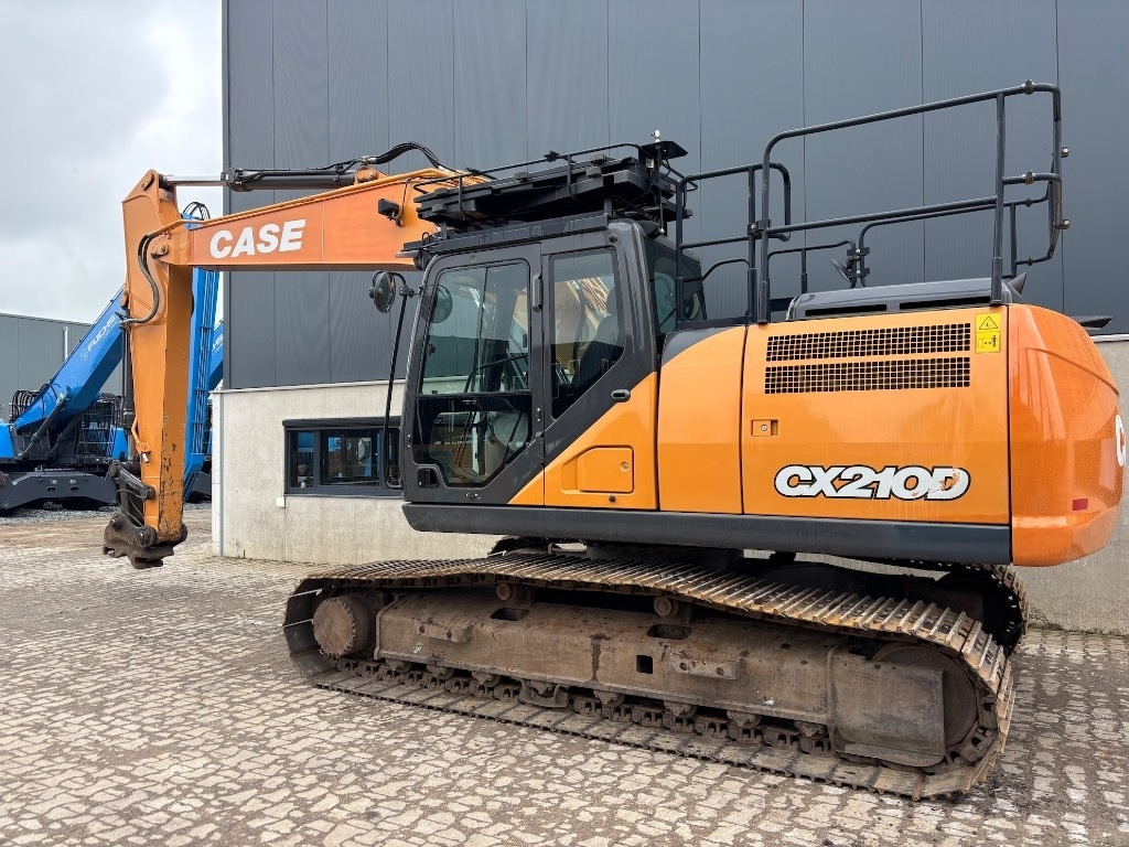 Case CX 210 D - 크롤러 굴삭기 : 사진 2 Case CX 210 D - 크롤러 굴삭기 : 사진 2