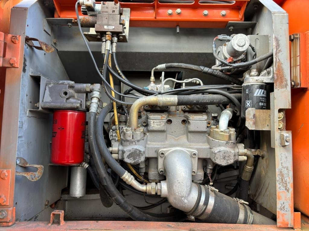 Hitachi ZX210 -- 6 cylinder isuzu -- manual engine! - 크롤러 굴삭기 : 사진 5 Hitachi ZX210 -- 6 cylinder isuzu -- manual engine! - 크롤러 굴삭기 : 사진 5