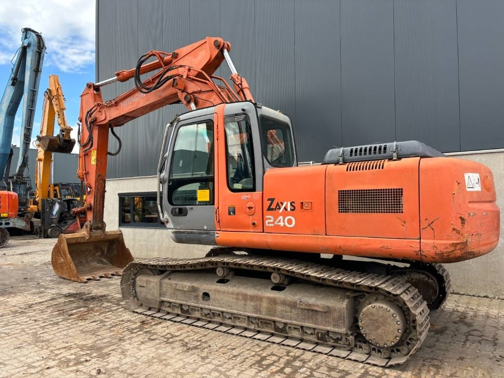 Hitachi ZX210 -- 6 cylinder isuzu -- manual engine! - 크롤러 굴삭기 : 사진 3 Hitachi ZX210 -- 6 cylinder isuzu -- manual engine! - 크롤러 굴삭기 : 사진 3