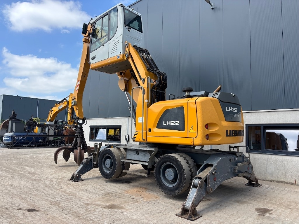 Liebherr LH 22 -- LH22 -- LH 24 - 폐기물/ 산업 처리기 : 사진 2 Liebherr LH 22 -- LH22 -- LH 24 - 폐기물/ 산업 처리기 : 사진 2