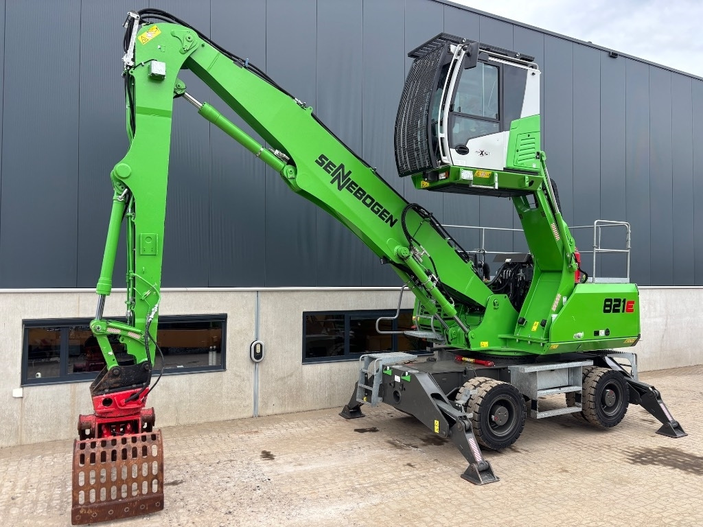 Sennebogen 821 E - 821M - 821E - 폐기물/ 산업 처리기 : 사진 1 Sennebogen 821 E - 821M - 821E - 폐기물/ 산업 처리기 : 사진 1