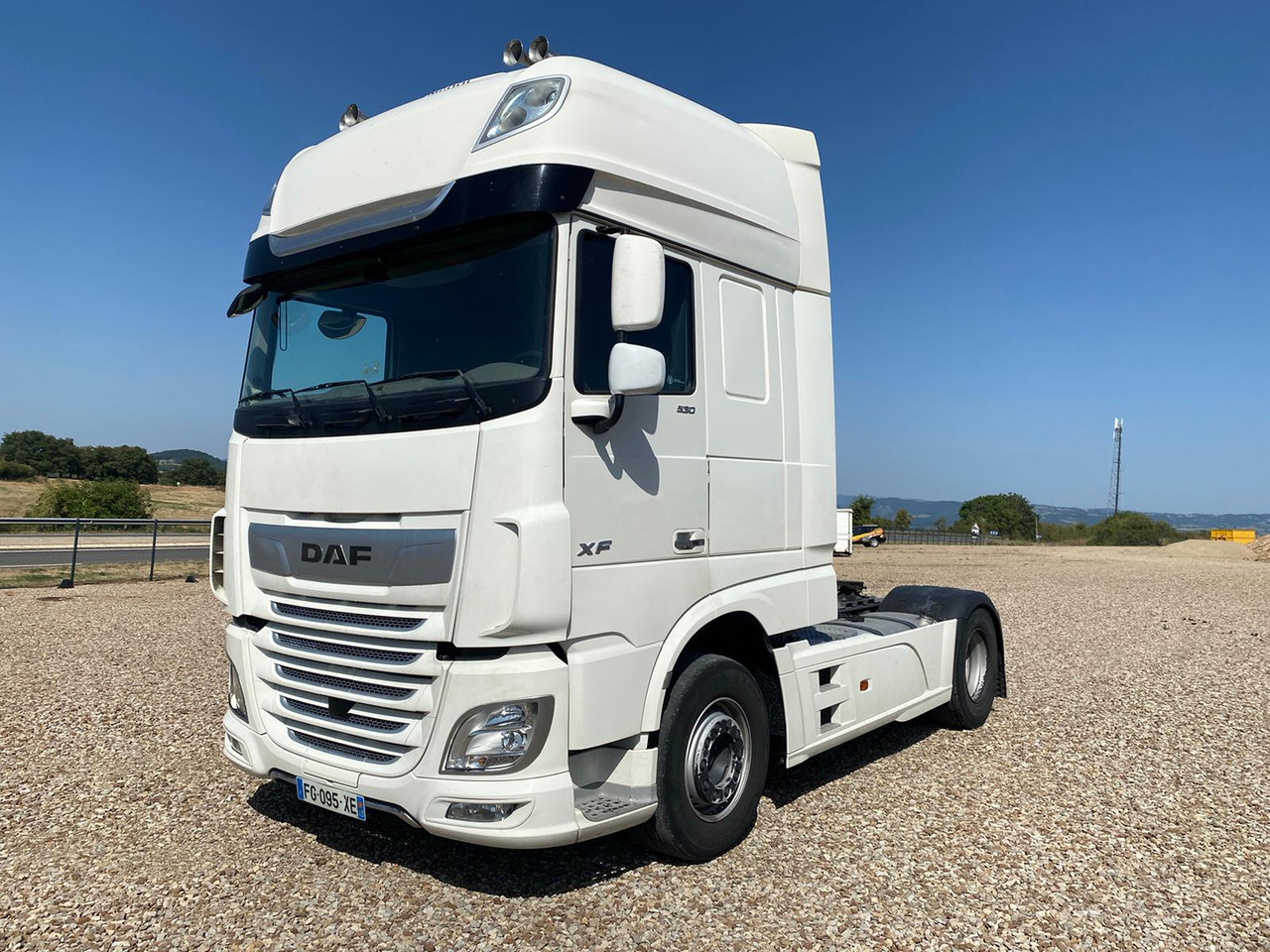 DAF XF530 Super Space Cab - 트랙터 유닛 : 사진 1 DAF XF530 Super Space Cab - 트랙터 유닛 : 사진 1