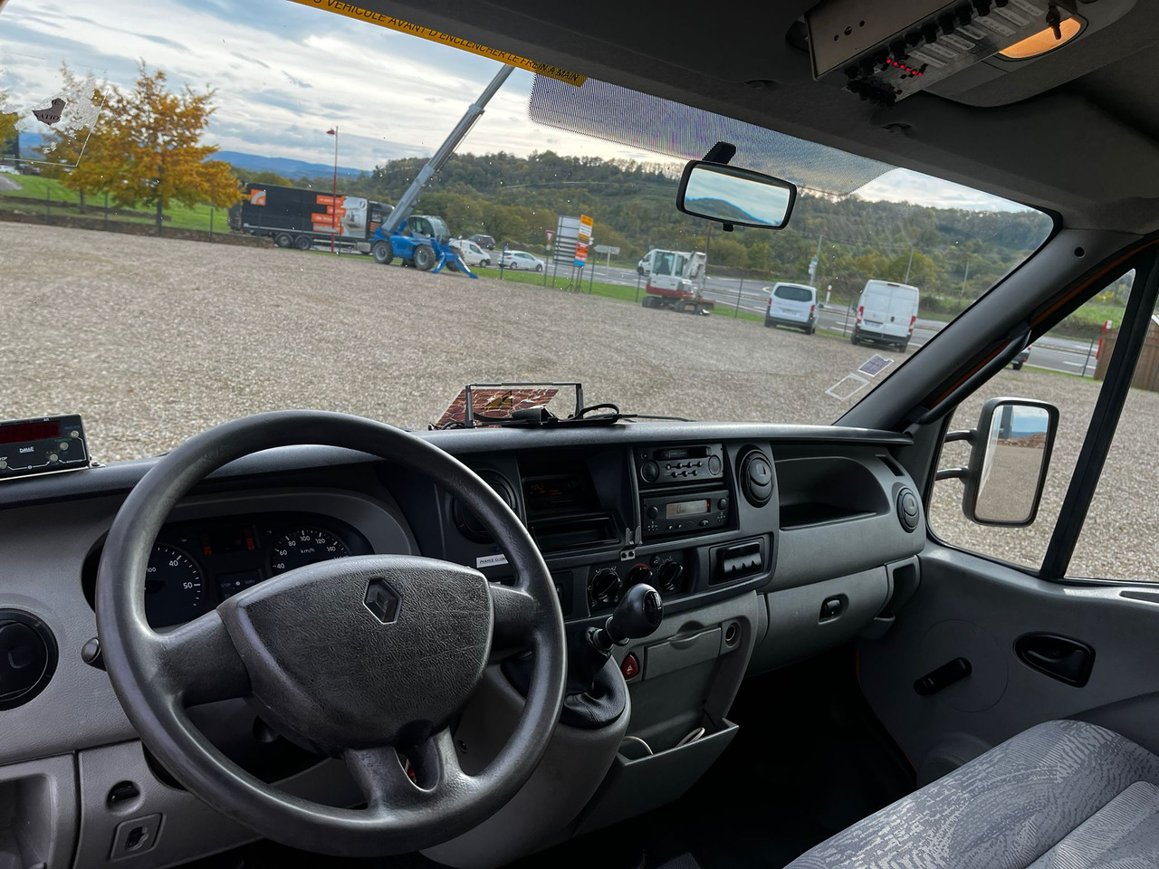 RENAULT Mascott DCI 160 CAISSE + HAYON - 박스 트럭 : 사진 5 RENAULT Mascott DCI 160 CAISSE + HAYON - 박스 트럭 : 사진 5