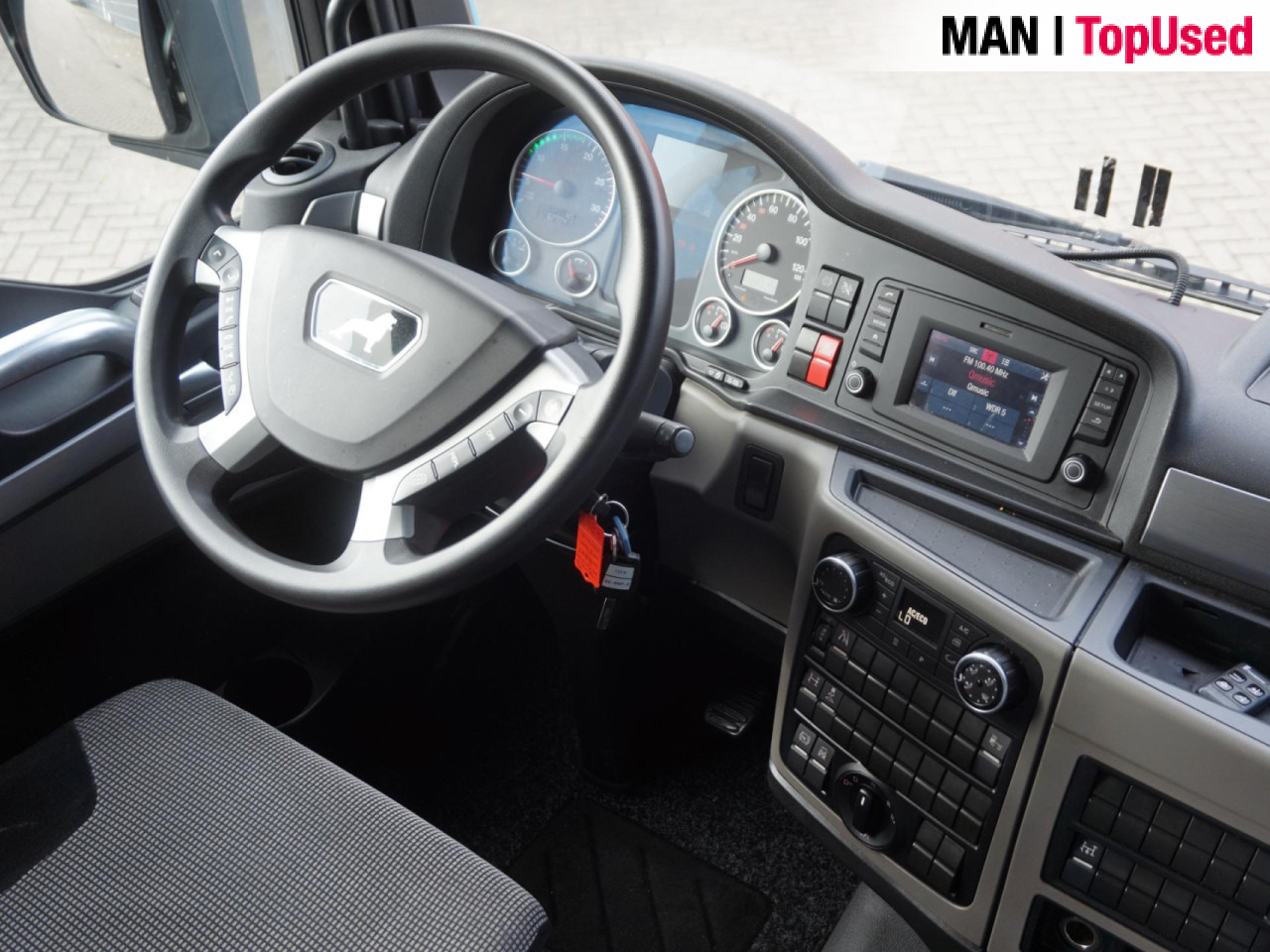 MAN TGX 18.420 4X2 BLS / PTO / Euro6 - 트랙터 유닛 : 사진 2 MAN TGX 18.420 4X2 BLS / PTO / Euro6 - 트랙터 유닛 : 사진 2