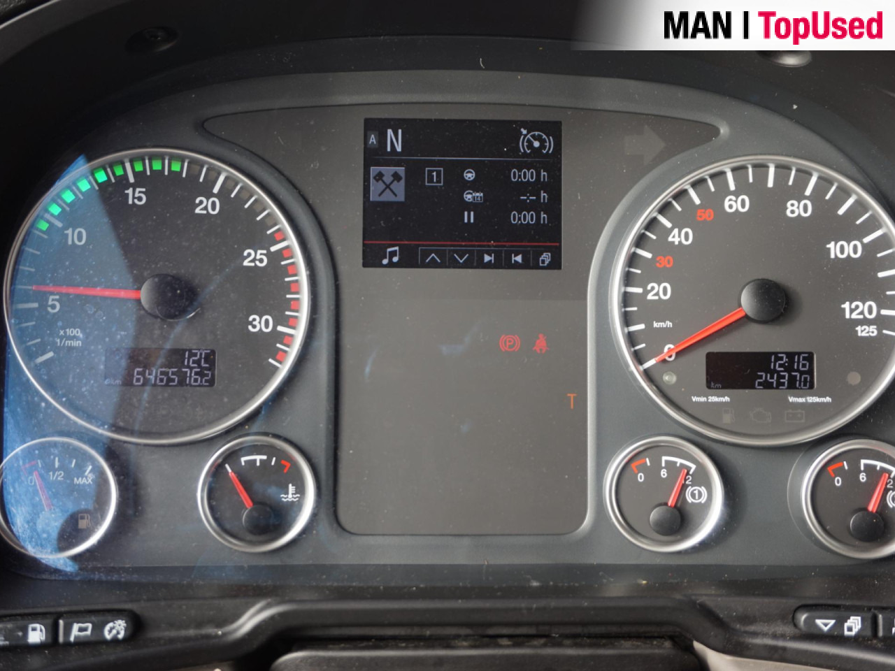 MAN TGX 18.420 4X2 BLS / PTO / Euro6 - 트랙터 유닛 : 사진 4 MAN TGX 18.420 4X2 BLS / PTO / Euro6 - 트랙터 유닛 : 사진 4