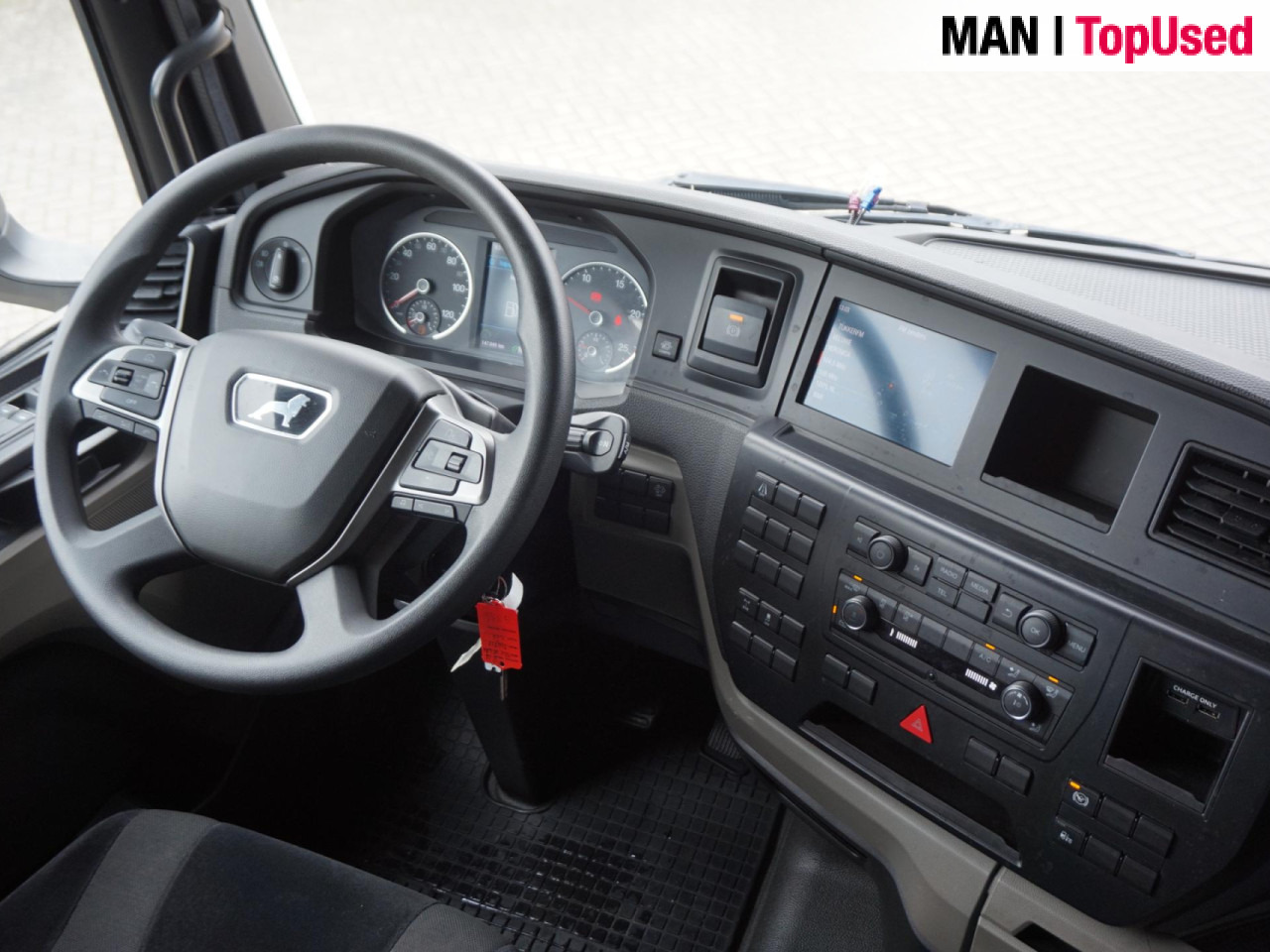 MAN TGX 18.480 4x2 BL SA - 트랙터 유닛 : 사진 2 MAN TGX 18.480 4x2 BL SA - 트랙터 유닛 : 사진 2