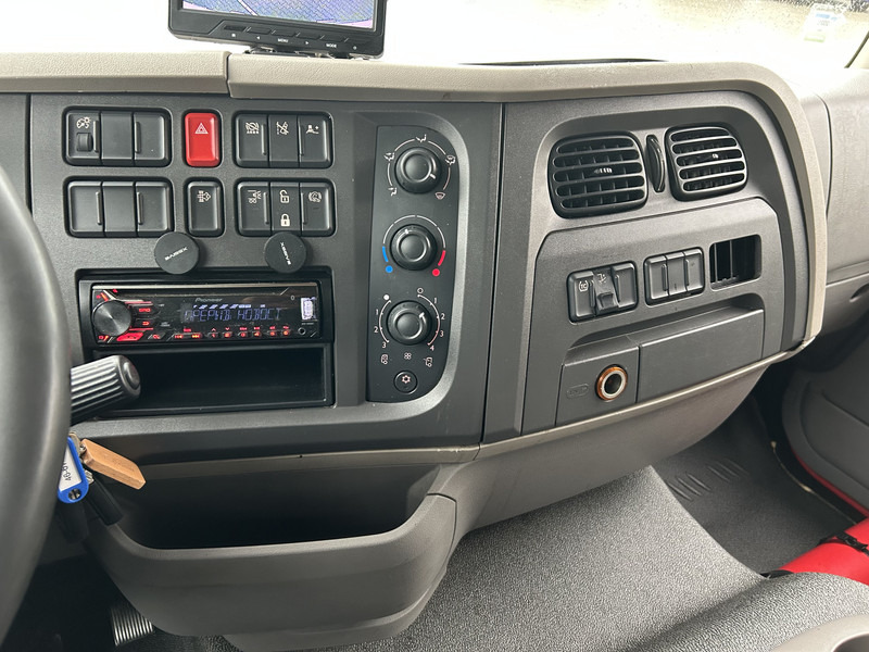 DAF LF 210 FA / 12 Ton / 450 dkm / Tacho V2 / Box / Laadklep / APK TUV 09-26 - 박스 트럭 : 사진 5 DAF LF 210 FA / 12 Ton / 450 dkm / Tacho V2 / Box / Laadklep / APK TUV 09-26 - 박스 트럭 : 사진 5