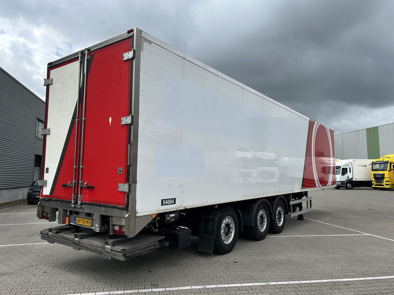 H.T.F HZO 39 / Heiwo / Carrier Vector 1800 -> Defect / Iso Box / Loadlift 2500 kg - 냉동 세미 트레일러 : 사진 2 H.T.F HZO 39 / Heiwo / Carrier Vector 1800 -> Defect / Iso Box / Loadlift 2500 kg - 냉동 세미 트레일러 : 사진 2