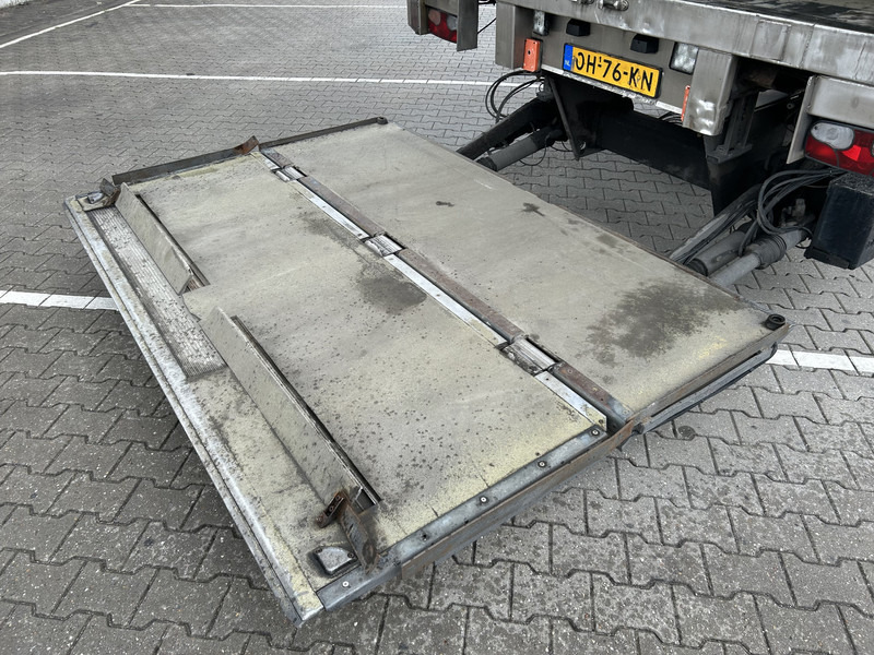 H.T.F HZO 39 / Heiwo / Isolated Box / Steer + Lift Axle / Loadlift 2500 kg - 밀폐형 박스 세미 트레일러 : 사진 5 H.T.F HZO 39 / Heiwo / Isolated Box / Steer + Lift Axle / Loadlift 2500 kg - 밀폐형 박스 세미 트레일러 : 사진 5