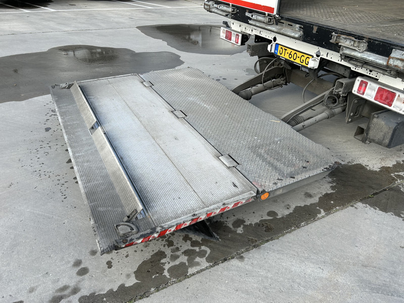 Krone Dry Liner / Box / Loadlift 2000 kg / Disk / APK TUV 11-26 - 밀폐형 박스 세미 트레일러 : 사진 5 Krone Dry Liner / Box / Loadlift 2000 kg / Disk / APK TUV 11-26 - 밀폐형 박스 세미 트레일러 : 사진 5