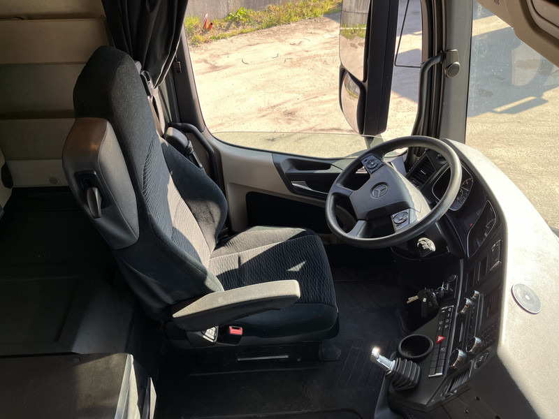 Mercedes-Benz Actros 1842 StreamSpace / 939 dkm / 2 Tanks / NL Truck - 트랙터 유닛 : 사진 3 Mercedes-Benz Actros 1842 StreamSpace / 939 dkm / 2 Tanks / NL Truck - 트랙터 유닛 : 사진 3