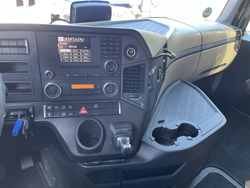 Mercedes-Benz Actros 1842 Streamspace / 945 dkm / 2 Tanks / NL Truck - 트랙터 유닛 : 사진 5 Mercedes-Benz Actros 1842 Streamspace / 945 dkm / 2 Tanks / NL Truck - 트랙터 유닛 : 사진 5