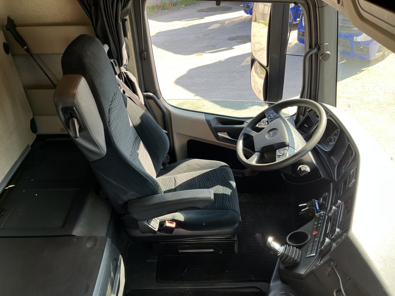 Mercedes-Benz Actros 1842 Streamspace / 945 dkm / 2 Tanks / NL Truck - 트랙터 유닛 : 사진 3 Mercedes-Benz Actros 1842 Streamspace / 945 dkm / 2 Tanks / NL Truck - 트랙터 유닛 : 사진 3