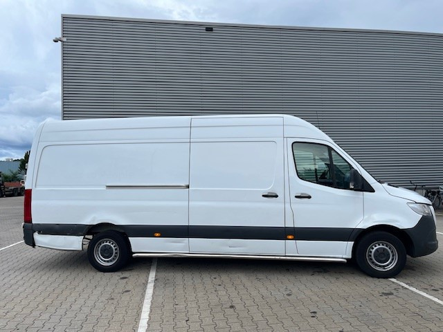 Mercedes-Benz Sprinter 315 1.9 CDI / L4 H2 / Automatic / APK-TUV 04-26 - 패널 밴 : 사진 2 Mercedes-Benz Sprinter 315 1.9 CDI / L4 H2 / Automatic / APK-TUV 04-26 - 패널 밴 : 사진 2