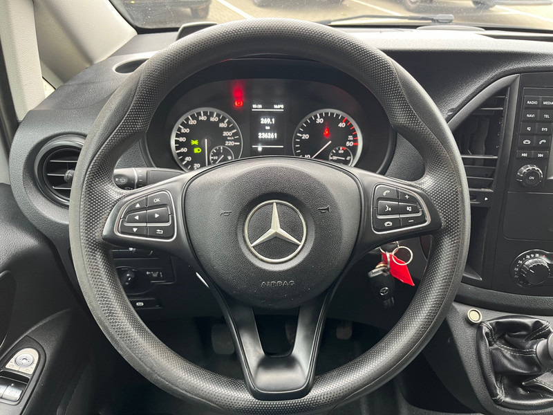 Mercedes-Benz Vito 111 CDI Lang / Business Professional Plus / / Imperial / Towbar - 소형 밴 : 사진 5 Mercedes-Benz Vito 111 CDI Lang / Business Professional Plus / / Imperial / Towbar - 소형 밴 : 사진 5