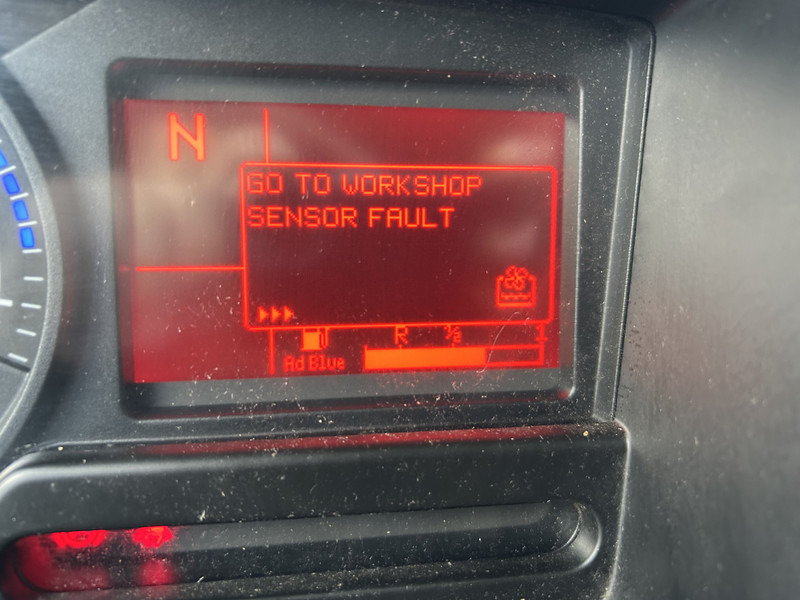 Renault D 210 Euro 6 C / 12 Ton / 293 dkm / Box / Loadlift / APK TUV 09-26 - 박스 트럭 : 사진 5 Renault D 210 Euro 6 C / 12 Ton / 293 dkm / Box / Loadlift / APK TUV 09-26 - 박스 트럭 : 사진 5