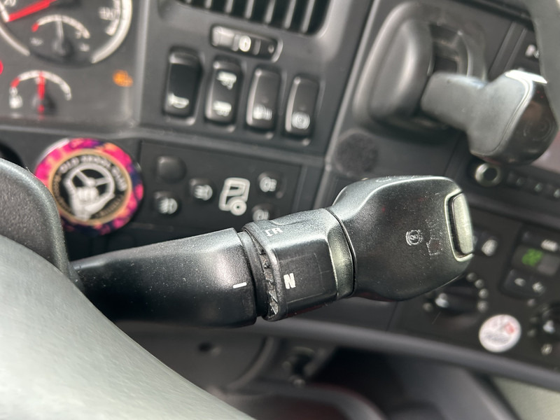 Scania R520 V8 / Showtruck / Buffl Special Interior / Vol Lucht / Retarder - 트랙터 유닛 : 사진 5 Scania R520 V8 / Showtruck / Buffl Special Interior / Vol Lucht / Retarder - 트랙터 유닛 : 사진 5