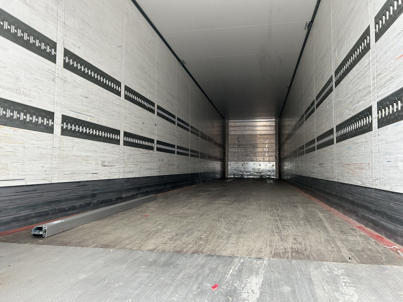 Schmitz Cargobull SCB S3B / Box Trailer / 2x Liftas / APK TUV 10-26 - 밀폐형 박스 세미 트레일러 : 사진 3 Schmitz Cargobull SCB S3B / Box Trailer / 2x Liftas / APK TUV 10-26 - 밀폐형 박스 세미 트레일러 : 사진 3