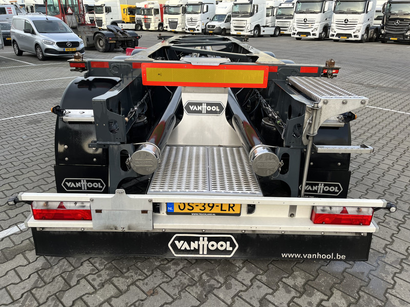 Van Hool A3C002 / ADR / 3x SAF / 20 FT Container / TE HUUR - 컨테이너 운반 장치/ 스와프 보디 세미 트레일러 : 사진 4 Van Hool A3C002 / ADR / 3x SAF / 20 FT Container / TE HUUR - 컨테이너 운반 장치/ 스와프 보디 세미 트레일러 : 사진 4