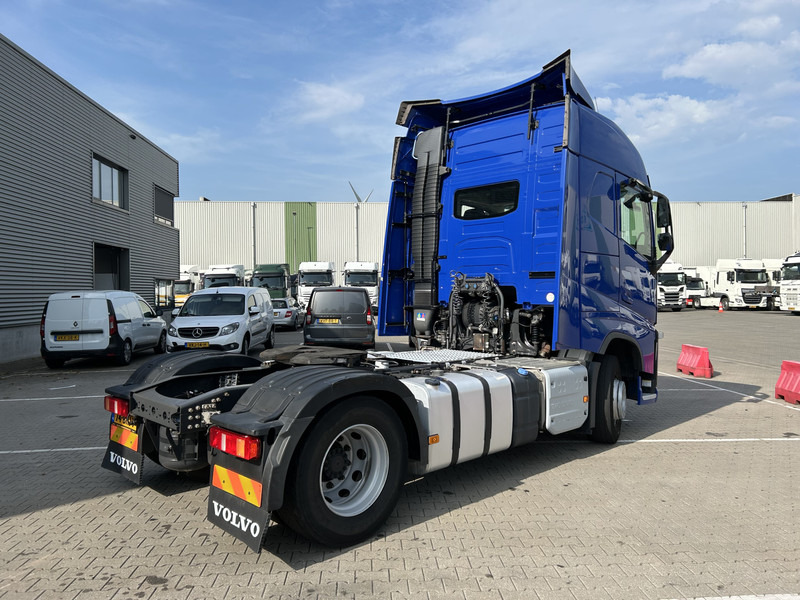 Volvo FH 420 Globetrotter / 921 dkm / 2 Tanks / VEB+ / NL Truck - 트랙터 유닛 : 사진 2 Volvo FH 420 Globetrotter / 921 dkm / 2 Tanks / VEB+ / NL Truck - 트랙터 유닛 : 사진 2