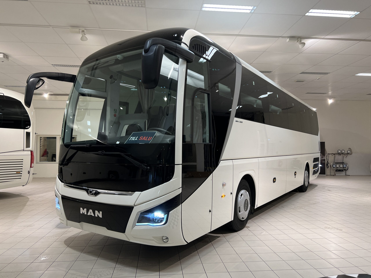 MAN Lions Coach R07 Euro 6E - 대형 버스 : 사진 3 MAN Lions Coach R07 Euro 6E - 대형 버스 : 사진 3