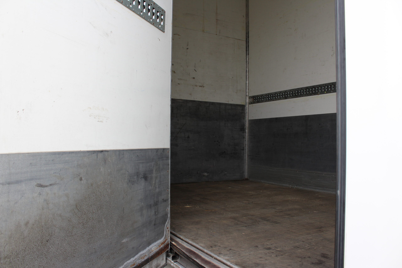 MAN TGX 26.480 6×2-4 Skåp/Fjärr - 박스 트럭 : 사진 4 MAN TGX 26.480 6×2-4 Skåp/Fjärr - 박스 트럭 : 사진 4