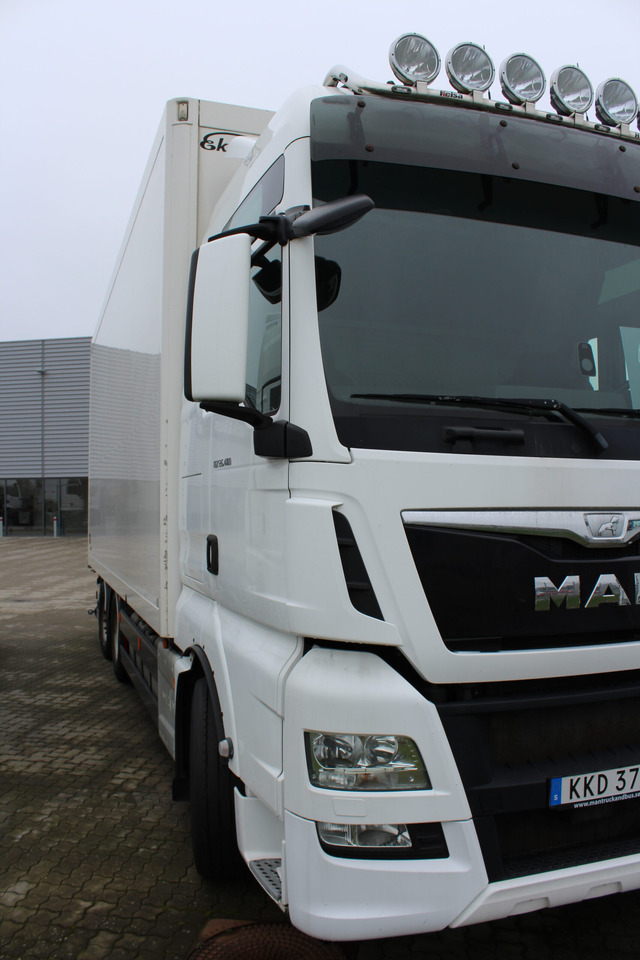 MAN TGX 26.480 6×2-4 Skåp/Fjärr - 박스 트럭 : 사진 2 MAN TGX 26.480 6×2-4 Skåp/Fjärr - 박스 트럭 : 사진 2