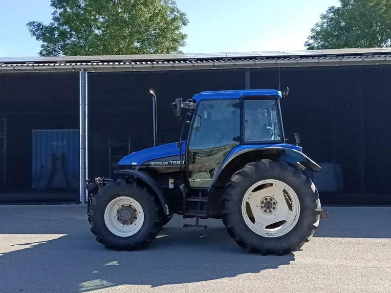 New Holland TS90 TS90 - 장궤형 트랙터 : 사진 2 New Holland TS90 TS90 - 장궤형 트랙터 : 사진 2