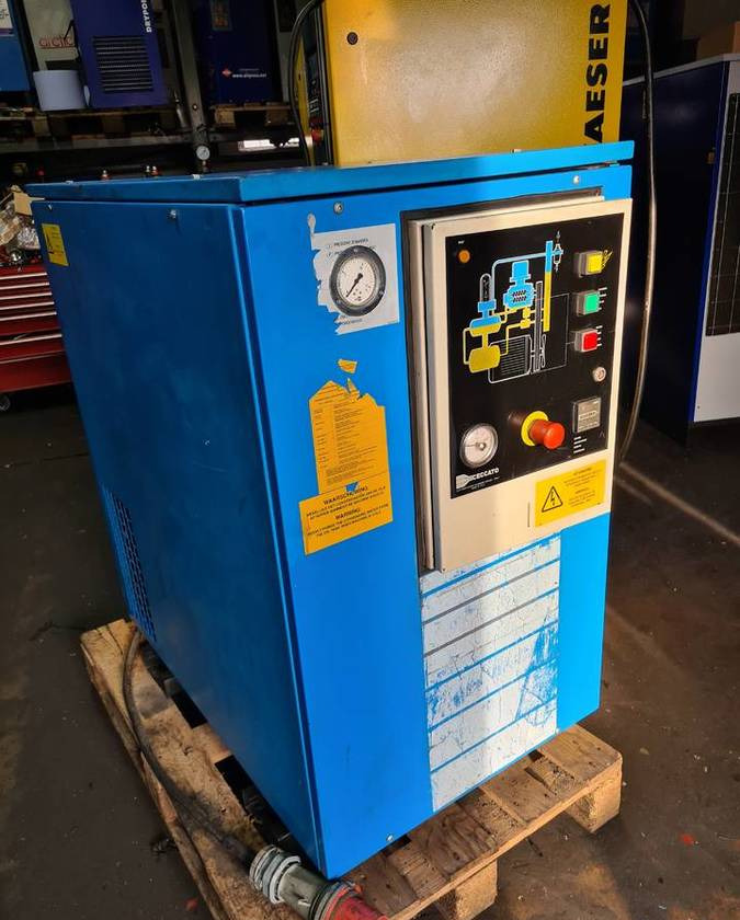 Kompresor śrubowy AIRPRESS, CECCATO 15 kw - 공기 압축기 : 사진 2 Kompresor śrubowy AIRPRESS, CECCATO 15 kw - 공기 압축기 : 사진 2