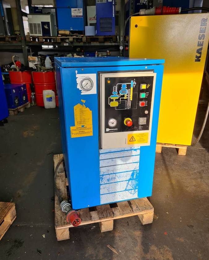 Kompresor śrubowy AIRPRESS, CECCATO 15 kw - 공기 압축기 : 사진 3 Kompresor śrubowy AIRPRESS, CECCATO 15 kw - 공기 압축기 : 사진 3