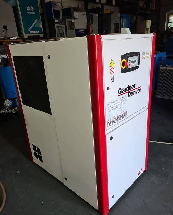 Kompresor śrubowy GARDNER DENVER VS 23 23 kw, Falownik - 공기 압축기 : 사진 3 Kompresor śrubowy GARDNER DENVER VS 23 23 kw, Falownik - 공기 압축기 : 사진 3
