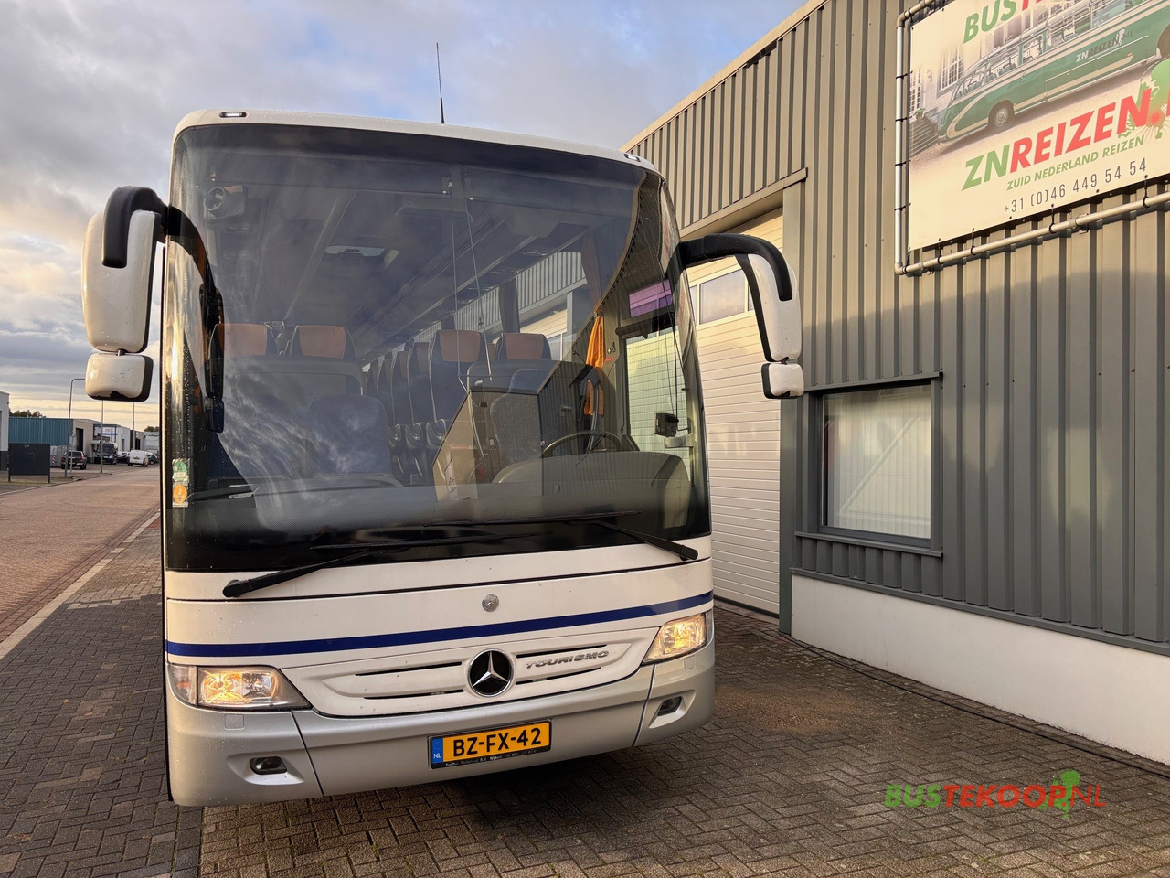 Mercedes Tourismo 16 RHD-M 57 Pl. - 대형 버스 : 사진 2 Mercedes Tourismo 16 RHD-M 57 Pl. - 대형 버스 : 사진 2