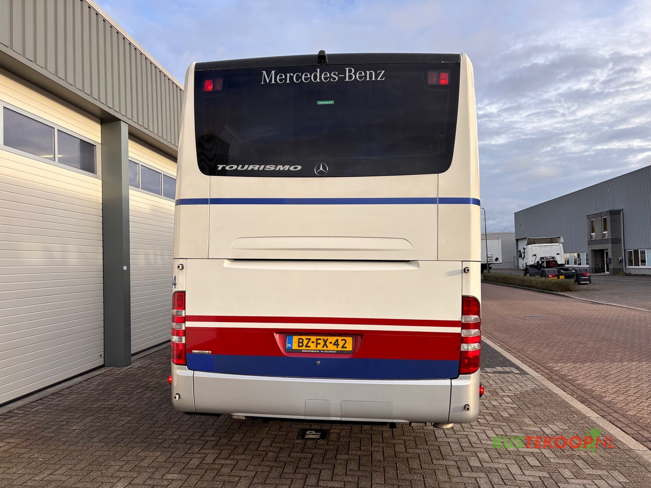 Mercedes Tourismo 16 RHD-M 57 Pl. - 대형 버스 : 사진 5 Mercedes Tourismo 16 RHD-M 57 Pl. - 대형 버스 : 사진 5
