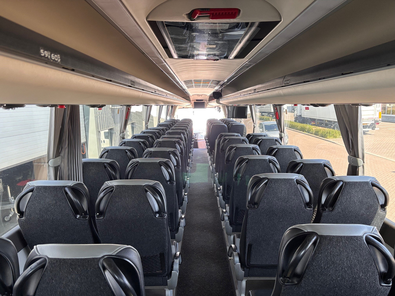 대형 버스 Volvo B11R SUNSUNDEGUI SC7, Euro 6. : 사진 12