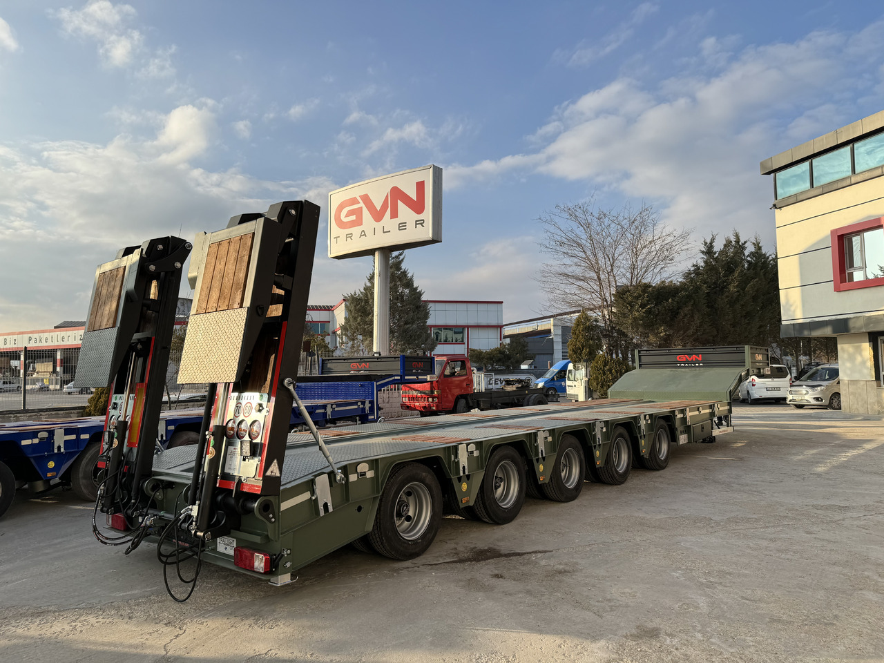 GVN Trailer 5 AXLE LOWBED - 저하대 세미 트레일러 : 사진 1 GVN Trailer 5 AXLE LOWBED - 저하대 세미 트레일러 : 사진 1
