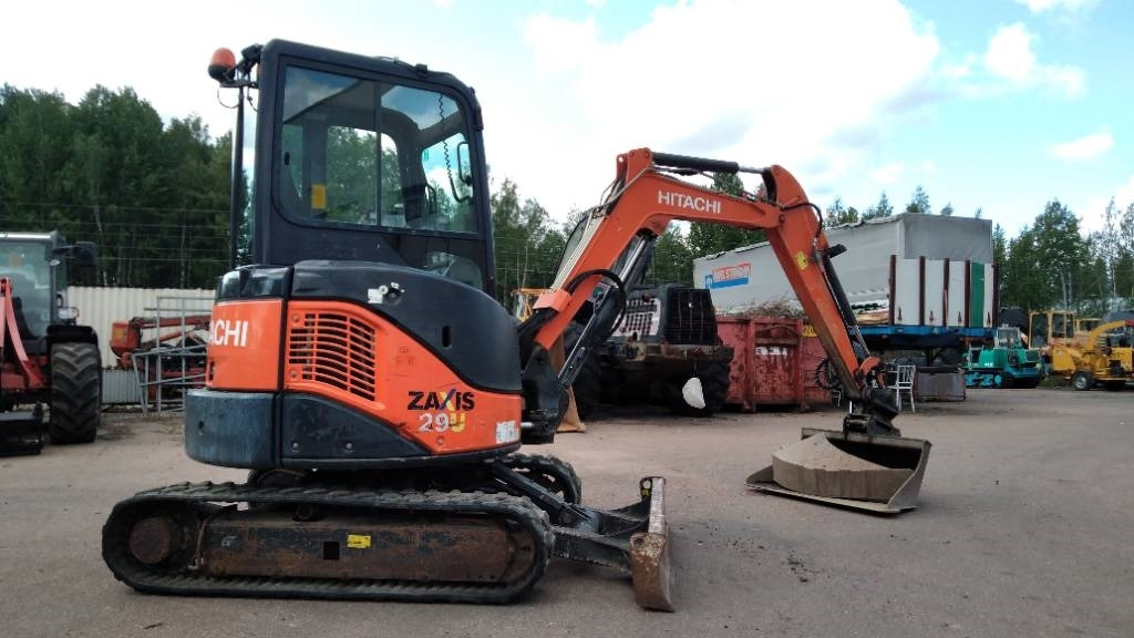 Hitachi ZX 29 U-3 CLR - 미니 굴삭기 : 사진 3 Hitachi ZX 29 U-3 CLR - 미니 굴삭기 : 사진 3