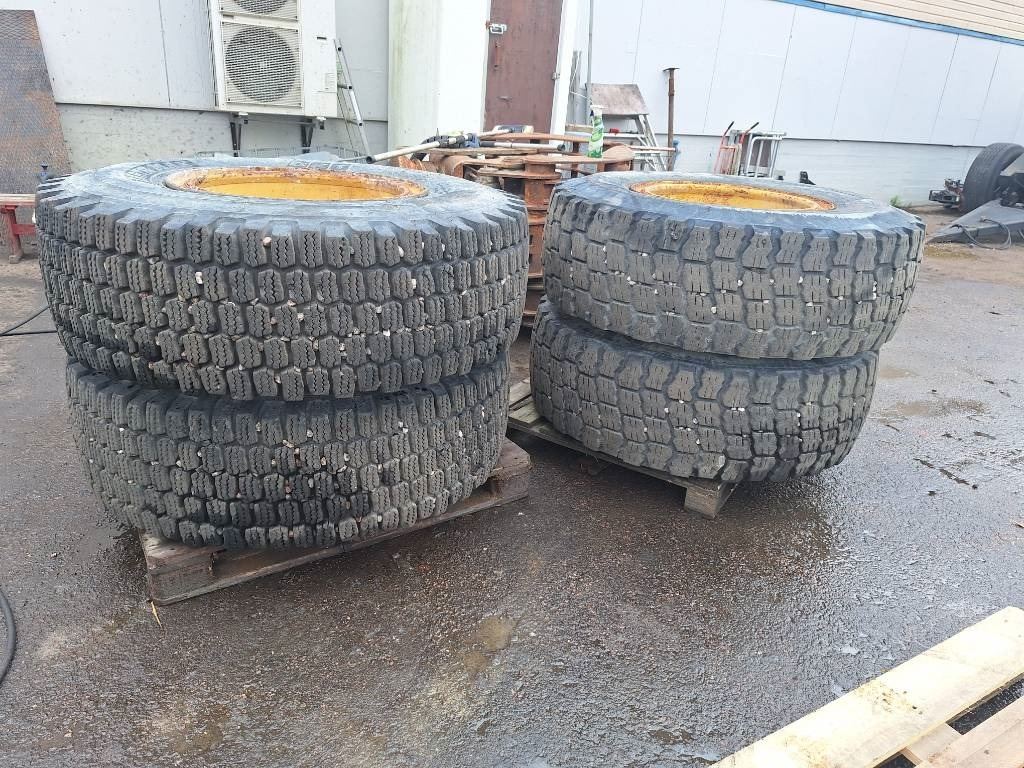 Michelin 17.5R-25 Renkaat 4kpl - 타이어 건설기계 용 : 사진 1 Michelin 17.5R-25 Renkaat 4kpl - 타이어 건설기계 용 : 사진 1