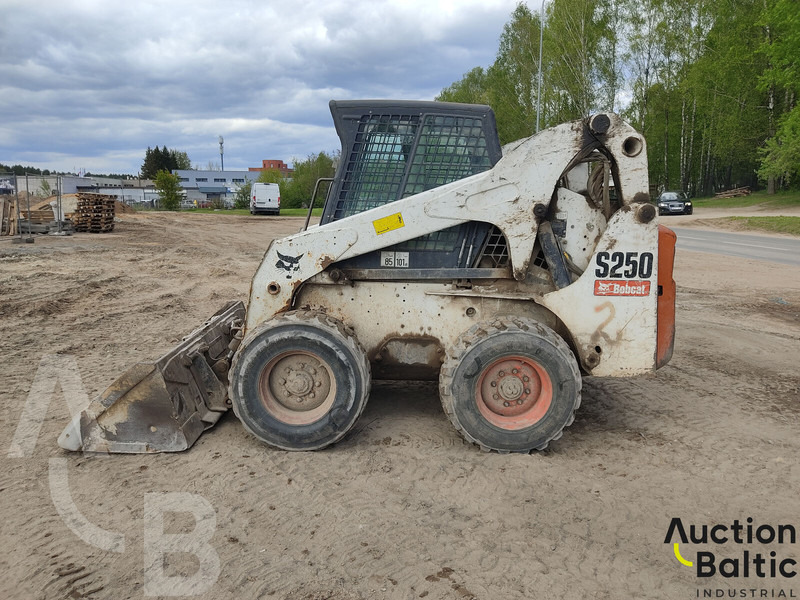 Bobcat S 250 - 스키드 스티어 로더 : 사진 3 Bobcat S 250 - 스키드 스티어 로더 : 사진 3