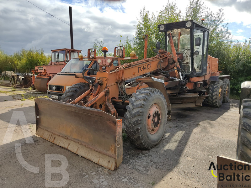 Brianskij Arsenal GS-14.02 - 그레이더 : 사진 1 Brianskij Arsenal GS-14.02 - 그레이더 : 사진 1