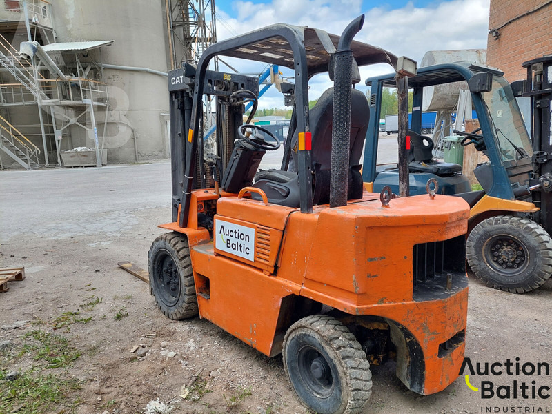 Caterpillar V 50 D - 디젤 지게차 : 사진 3 Caterpillar V 50 D - 디젤 지게차 : 사진 3